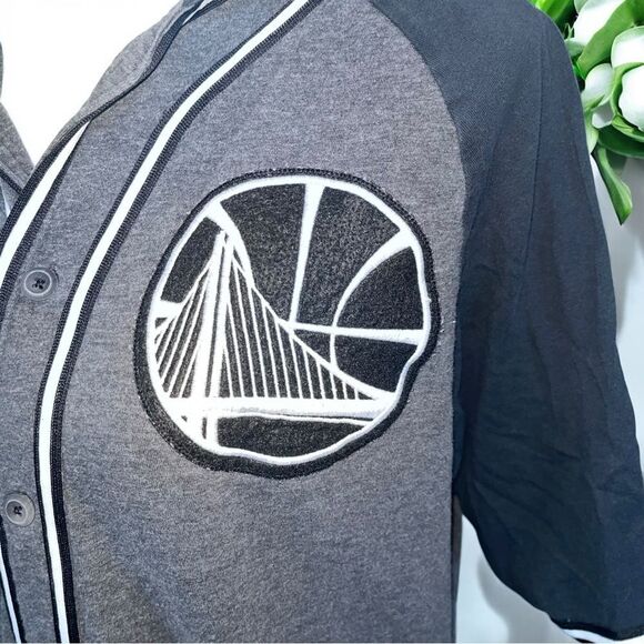 Used Mitchell & Ness Warriors Keeping Score Hooded Shirt Size Medium Unisex - Picture 4 of 9